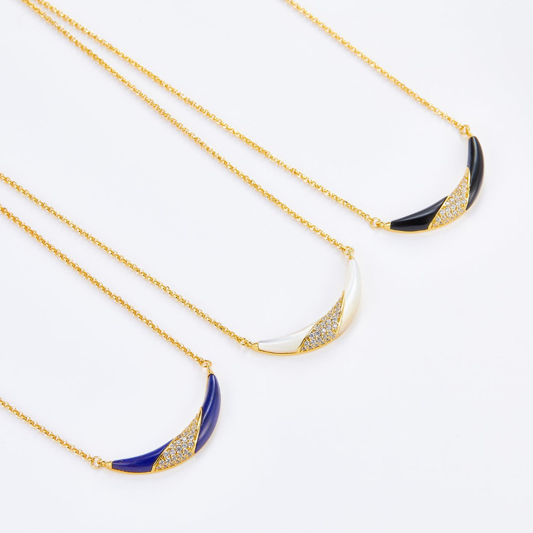 Necklace-With-Horn-Like-Pendant-By-Yonandole_9