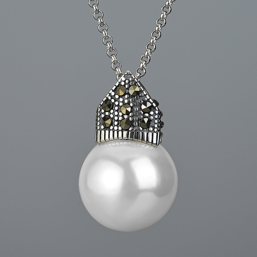 Necklace-With-Mother-Of-Pearl-Bead-Pendant-By-Yonandole_2