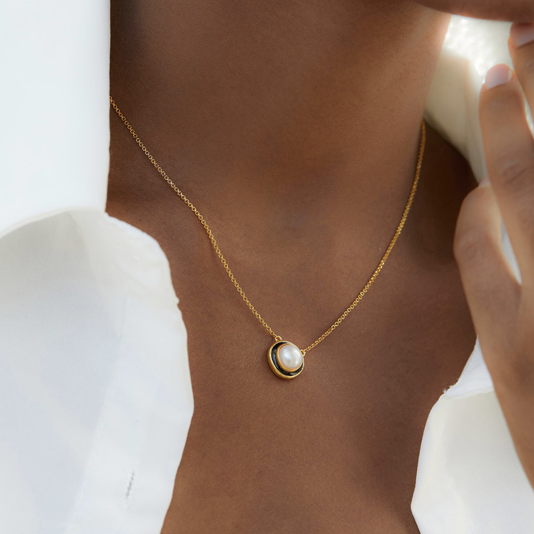 Necklace-With-Pearl-Pendant-Hepburn-Style-By-Yonandole_6