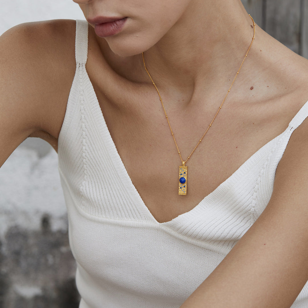 Necklace-With-Rectangular-Lapis-Lazuli-Pendant-By-Yonandole_1