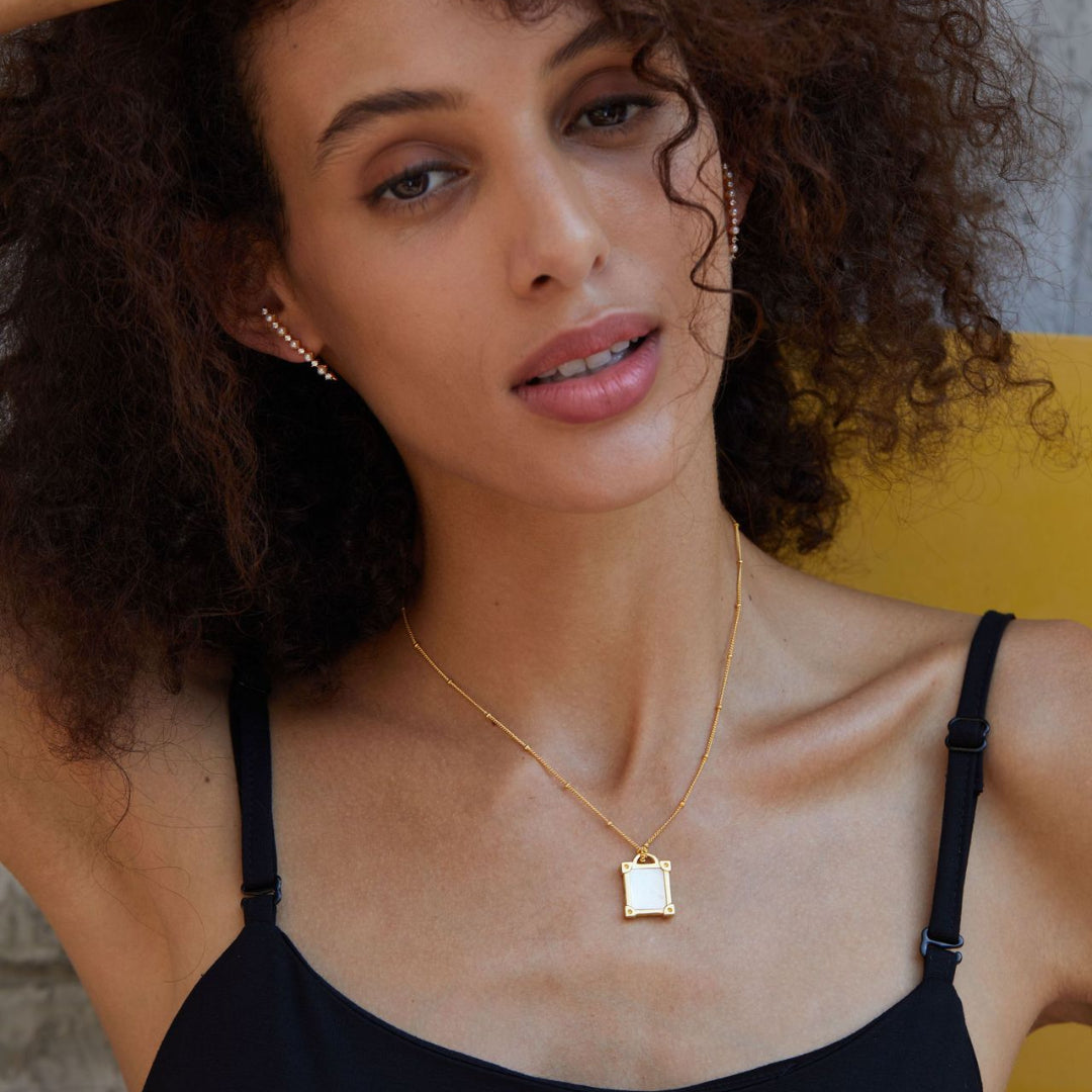 Necklace-With-Rectangular-Shell-Pendant-By-Yonandole_5