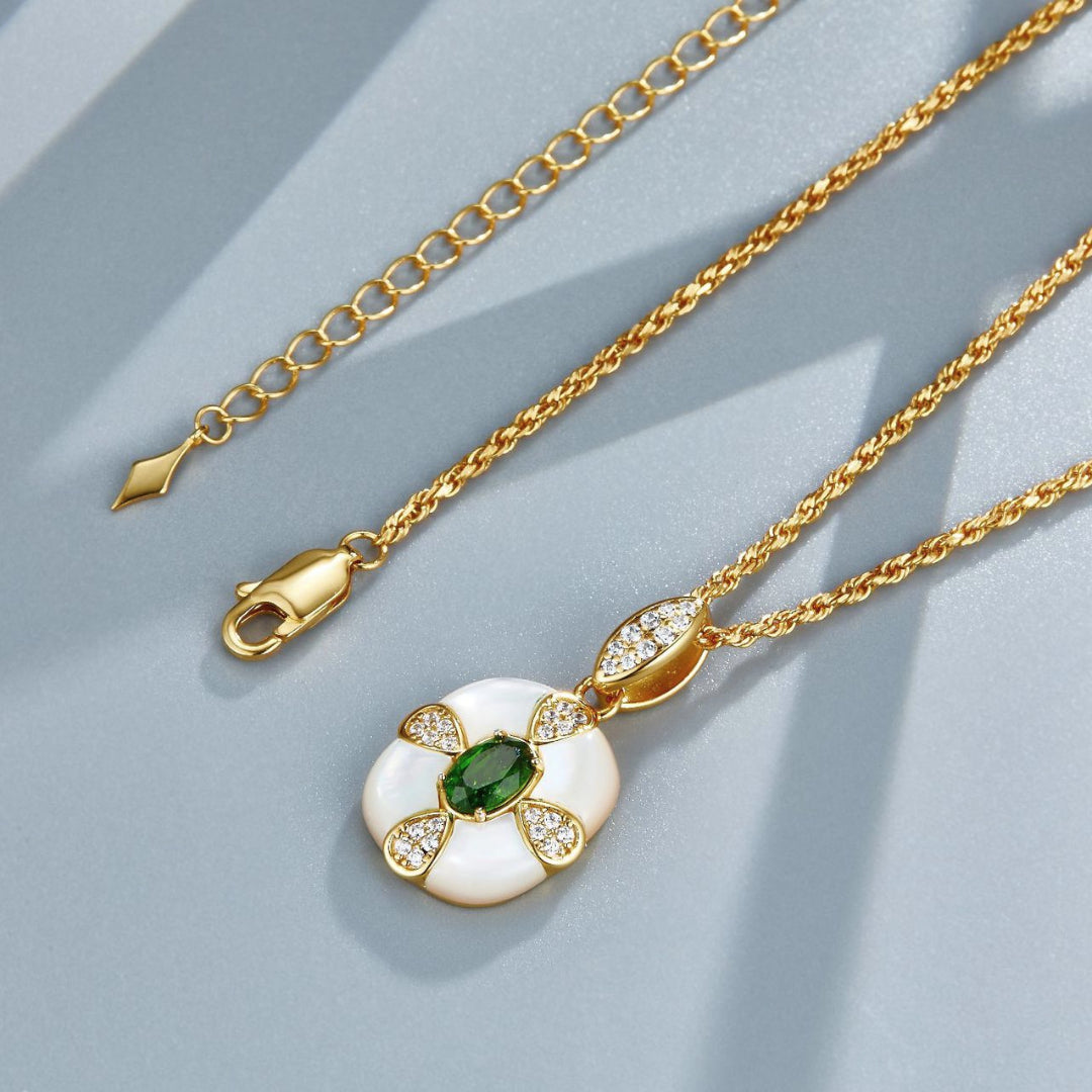 Necklace-With-Shell-And-Diopside-Pendant-By-Yonandole_4