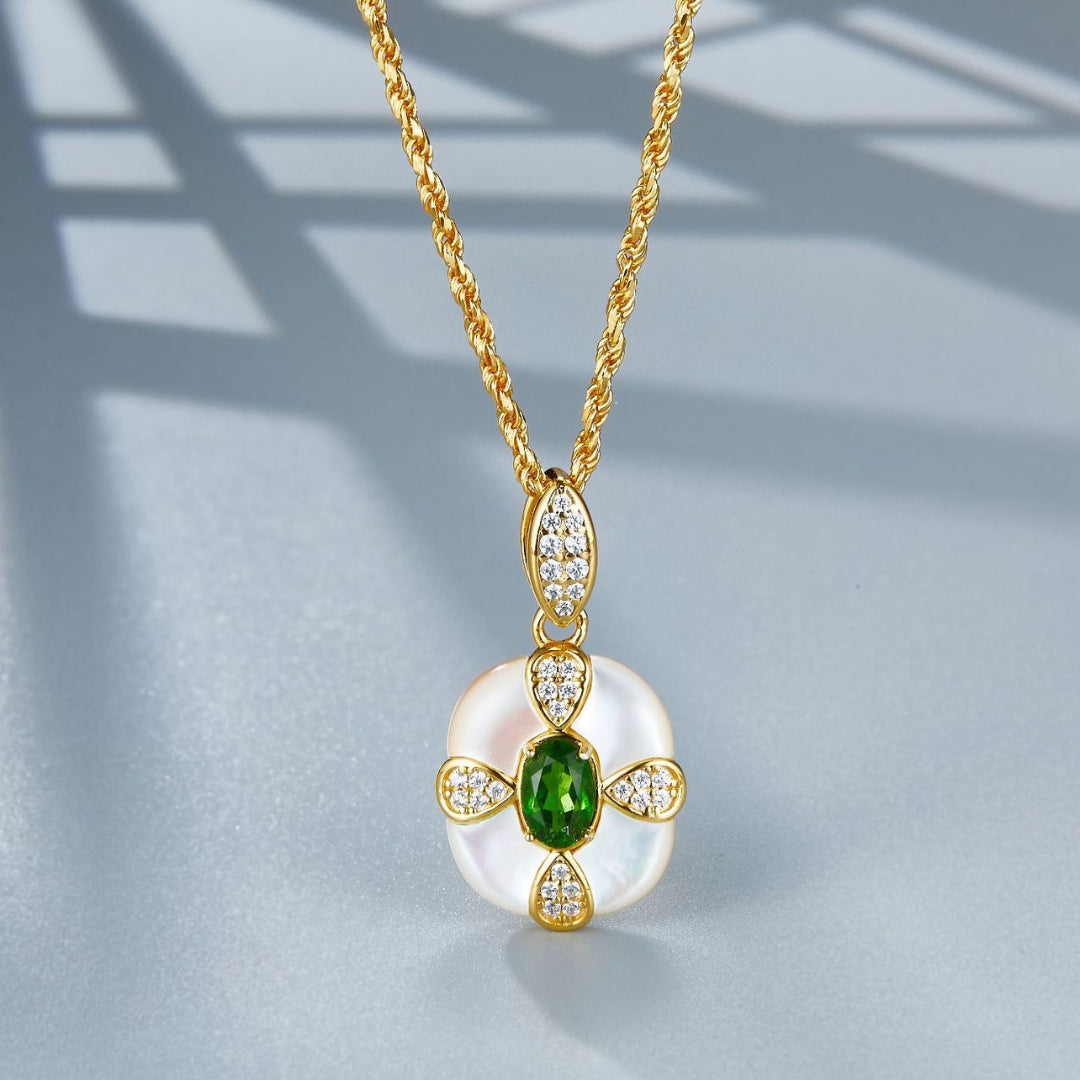 Necklace-With-Shell-And-Diopside-Pendant-By-Yonandole_6