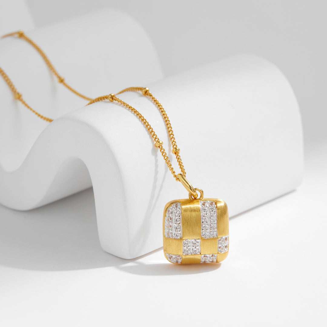 Necklace-With-Square-Mother-Of-Pearl-Pendant-By-Yonandole_2