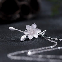 Necklace-With-Trumpet-Flower-Pendant-By-Yonandole_1