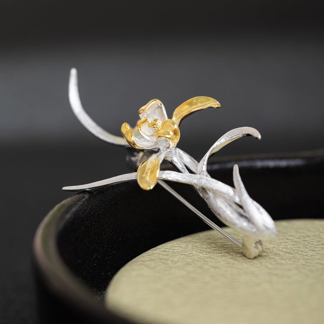 Orchid-Brooch-With-Golden-Accents-By-Yonandole_2a