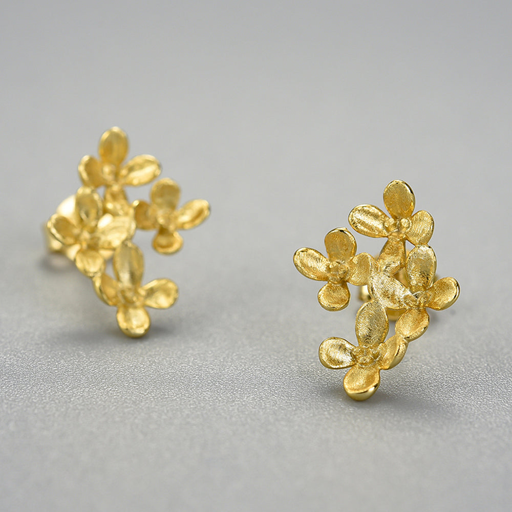 
                  
                    Osmanthus-Earrings-By-Yonandole_2
                  
                