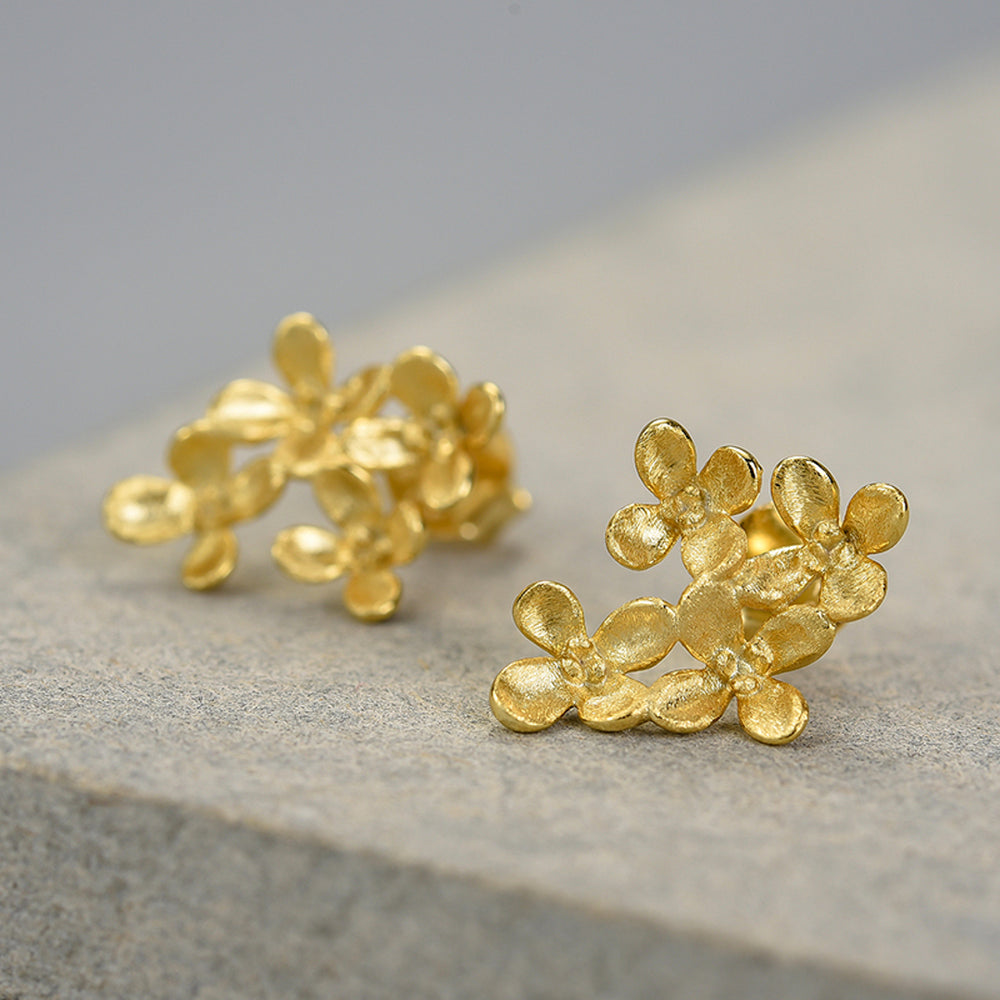 
                  
                    Osmanthus-Earrings-By-Yonandole_3
                  
                