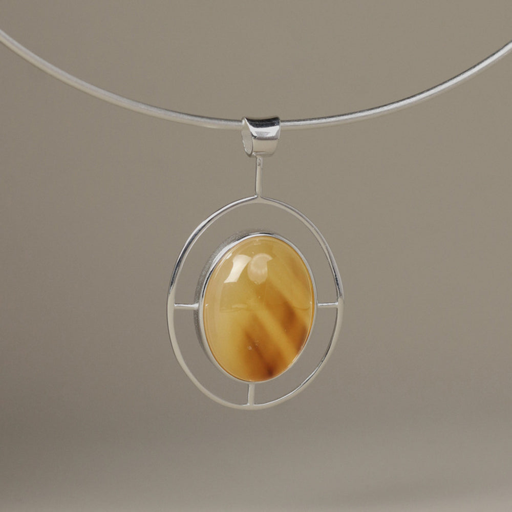 
                  
                    Oval-Agate-Pendant-By-Yonandole_15
                  
                