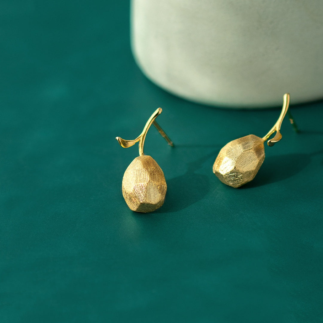 Pear-Earrings-By-Yonandole_1