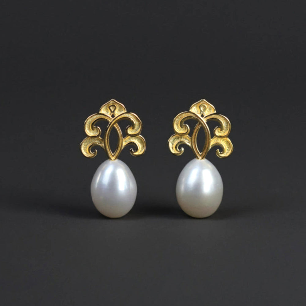 
                  
                    Pearl-Earrings-Water-Drop-By-Yonandole_3
                  
                