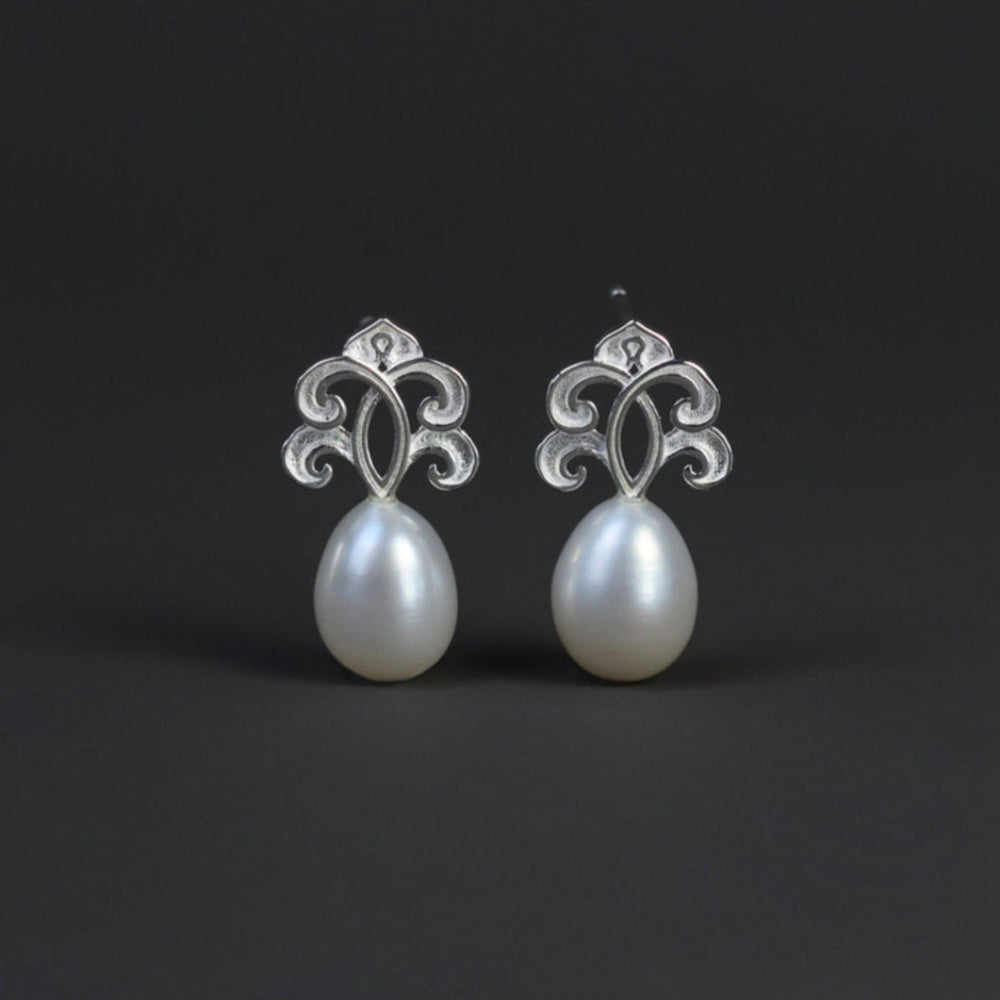 
                  
                    Pearl-Earrings-Water-Drop-By-Yonandole_7
                  
                