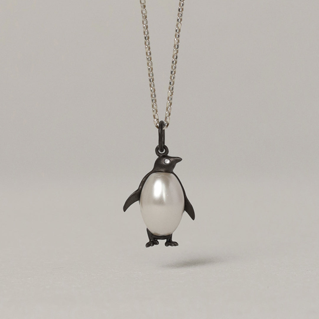 Penguin-Pendant-With-Imitation-Pearl-By-Yonandole_7