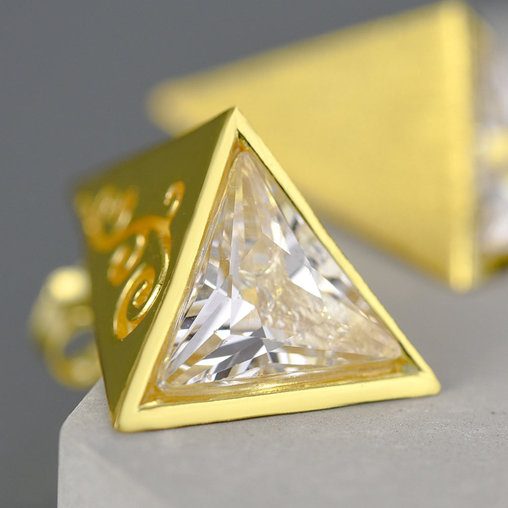 
                  
                    Pyramid-Earrings-With-Zirconia-By-Yonandole_8
                  
                