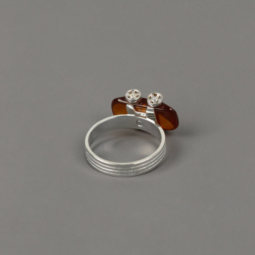 Racing-Car-Ring-With-Amber-By-Yonandole_12