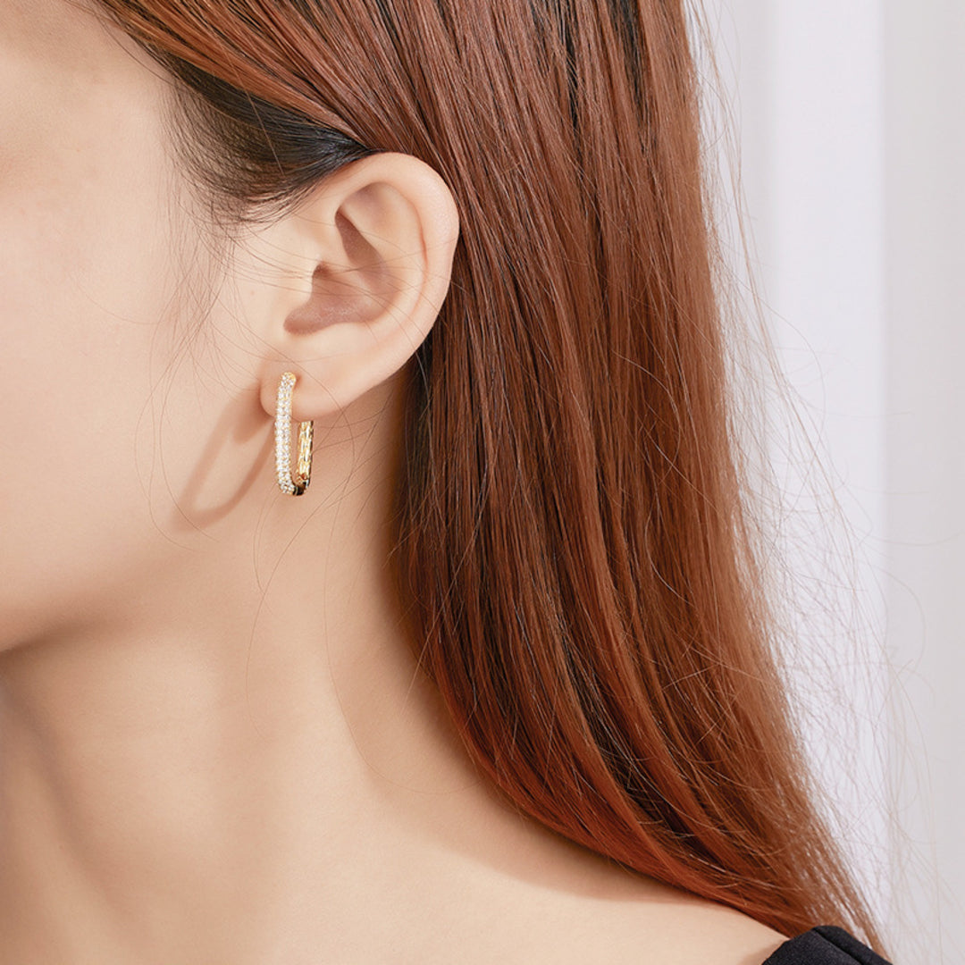 Rectangular-Hoops-With-Braid-Pattern-And-Zirconia-By-Yonandole_3
