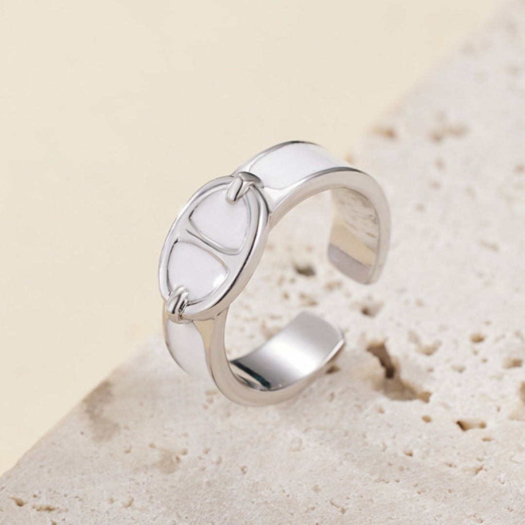 Ring-With-Anchor-Chain-Design-By-Yonandole_7