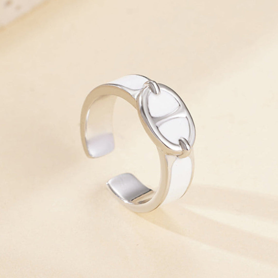 Ring-With-Anchor-Chain-Design-By-Yonandole_8