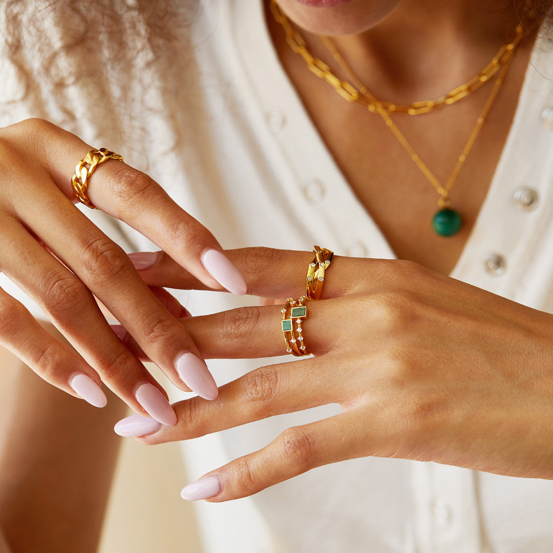 Ring-With-Bridge-Design-And-Zirconia-By-Yonandole_2