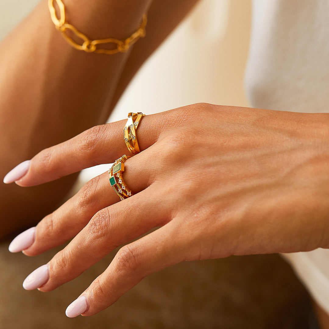 Ring-With-Bridge-Design-And-Zirconia-By-Yonandole_4