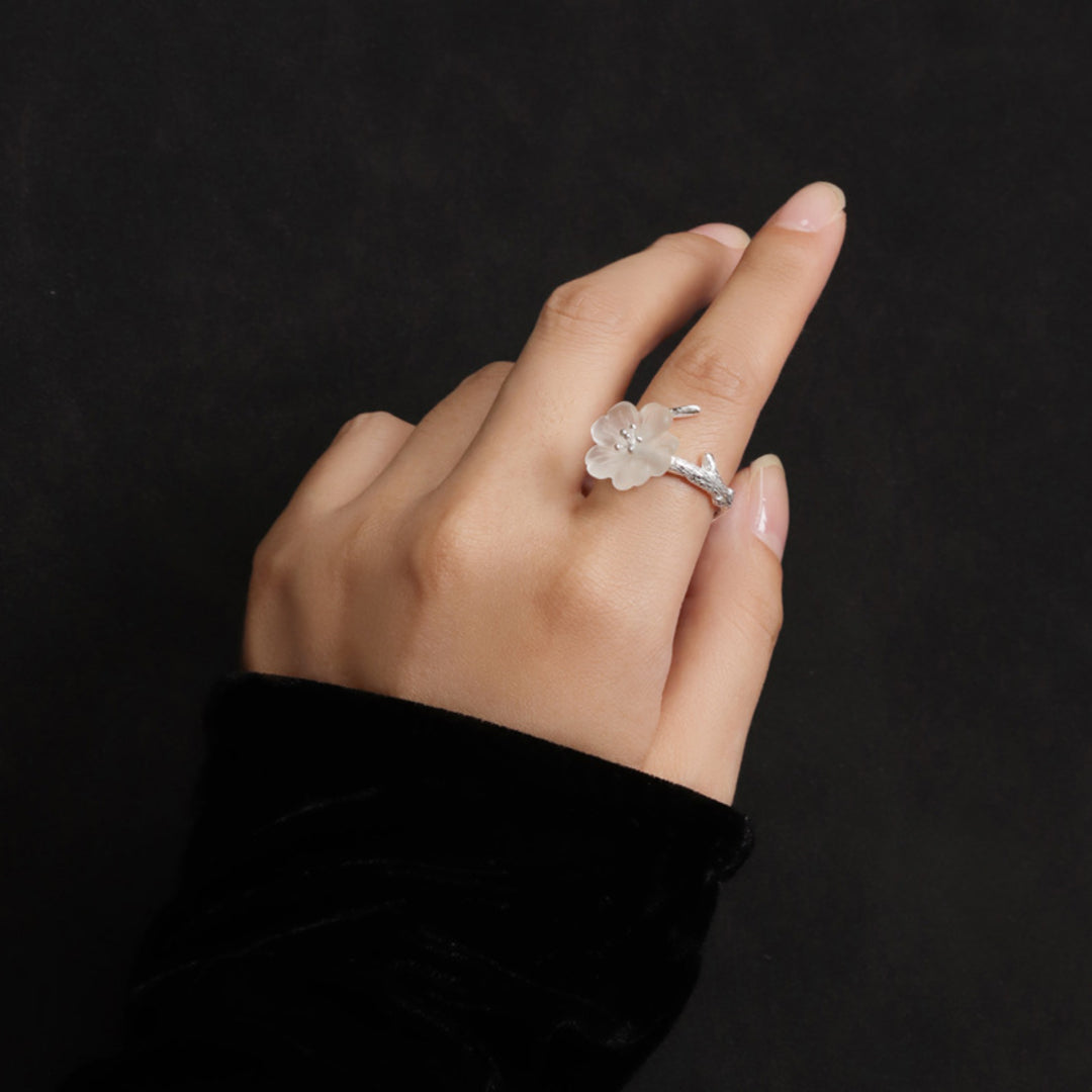 Ring-With-Crystal-Flower-By-Yonandole_8b