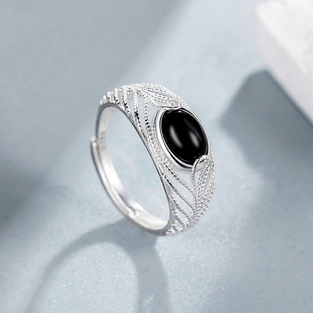 Ring-With-Filigree-Openwork-And-Black-Agate-By-Yonandole_4