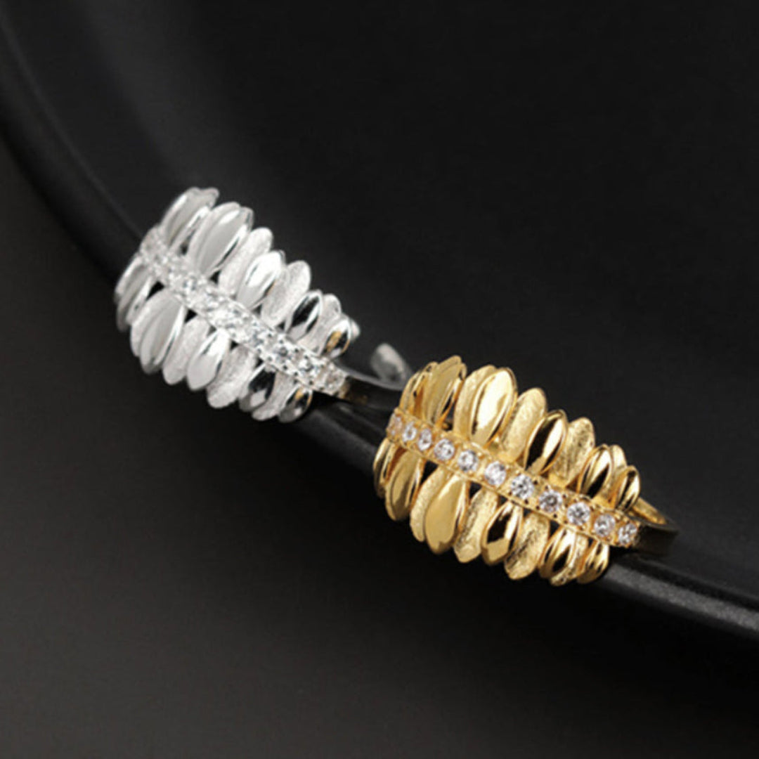 Ring-With-Mirror-Motif-By-Yonandole_4