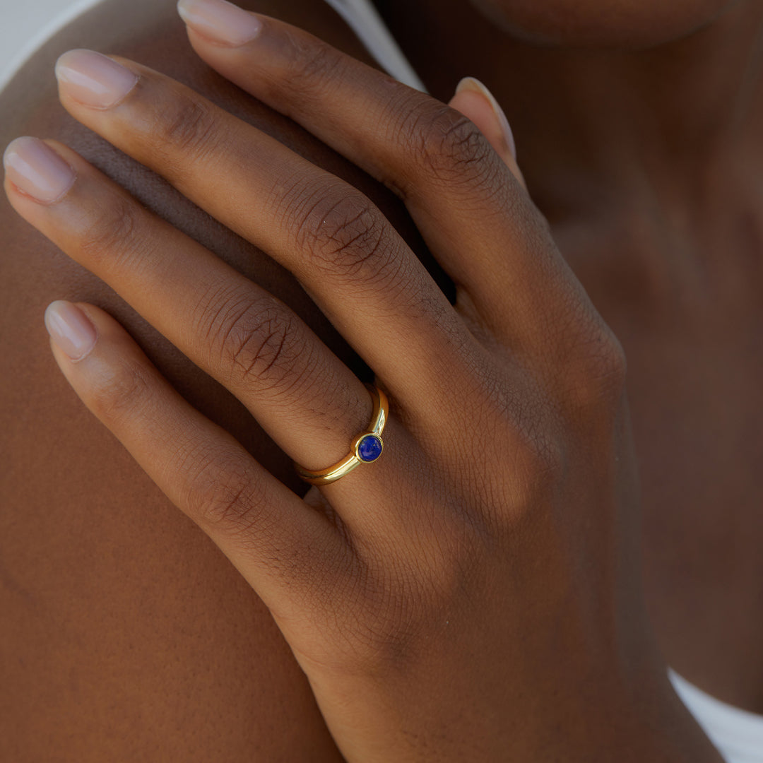 Ring-With-Round-Lapis-Lazuli-Inlay-By-Yonandole_6