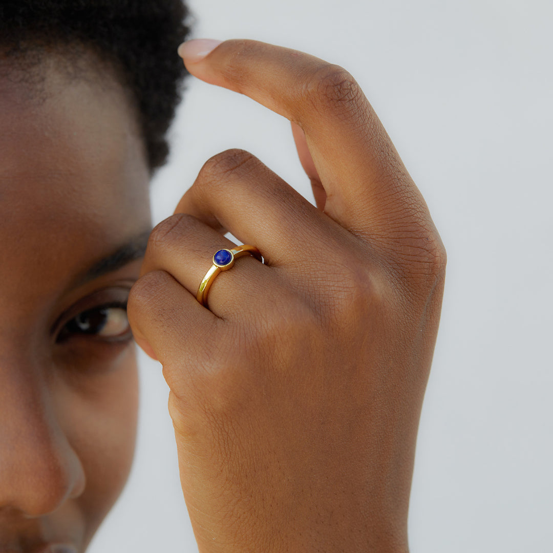 Ring-With-Round-Lapis-Lazuli-Inlay-By-Yonandole_9
