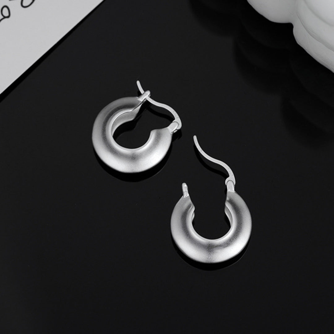 Small-Bag-Shaped-Hoops-Matte-Frosted-Look-By-Yonandole_4