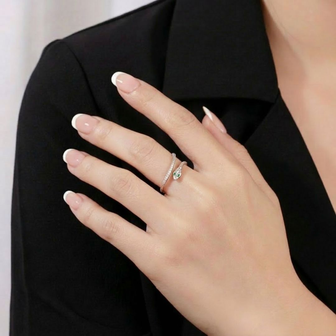 Snake-Ring-With-Green-Zirconia-Eyes-By-Yonandole_2