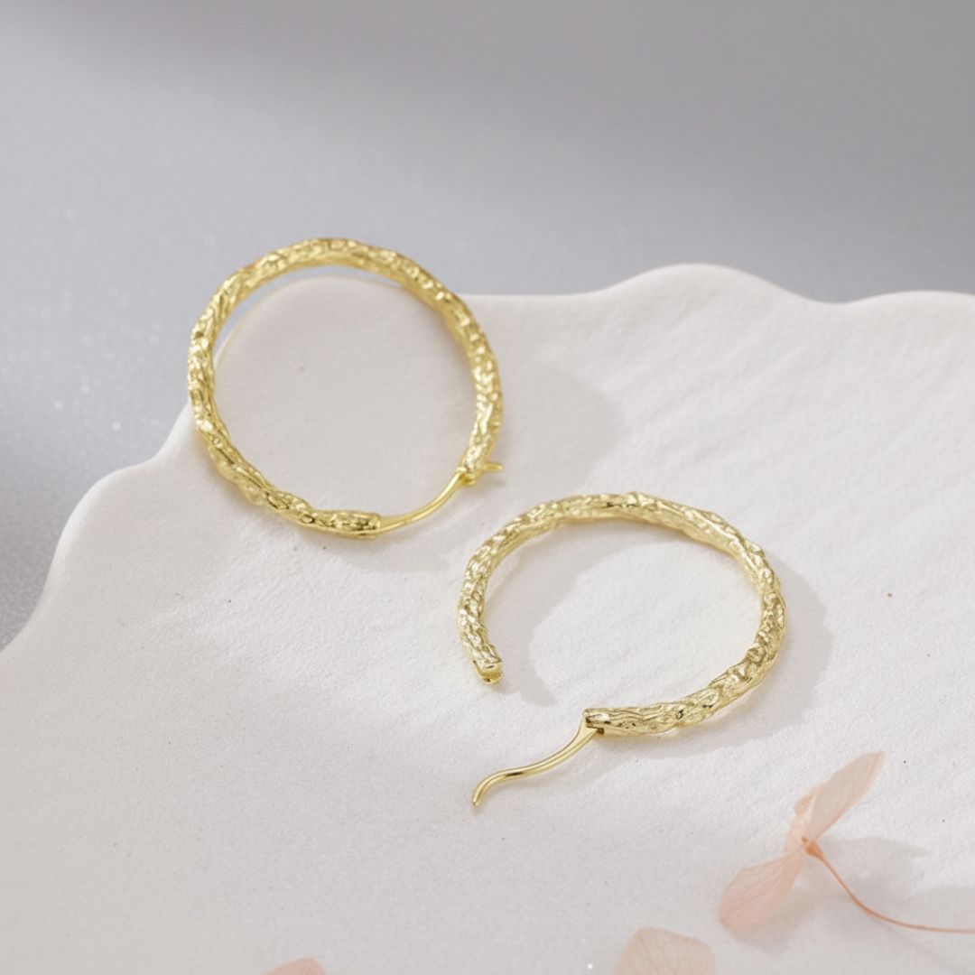Sophisticated-Textured-Hoops-By-Yonandole_4