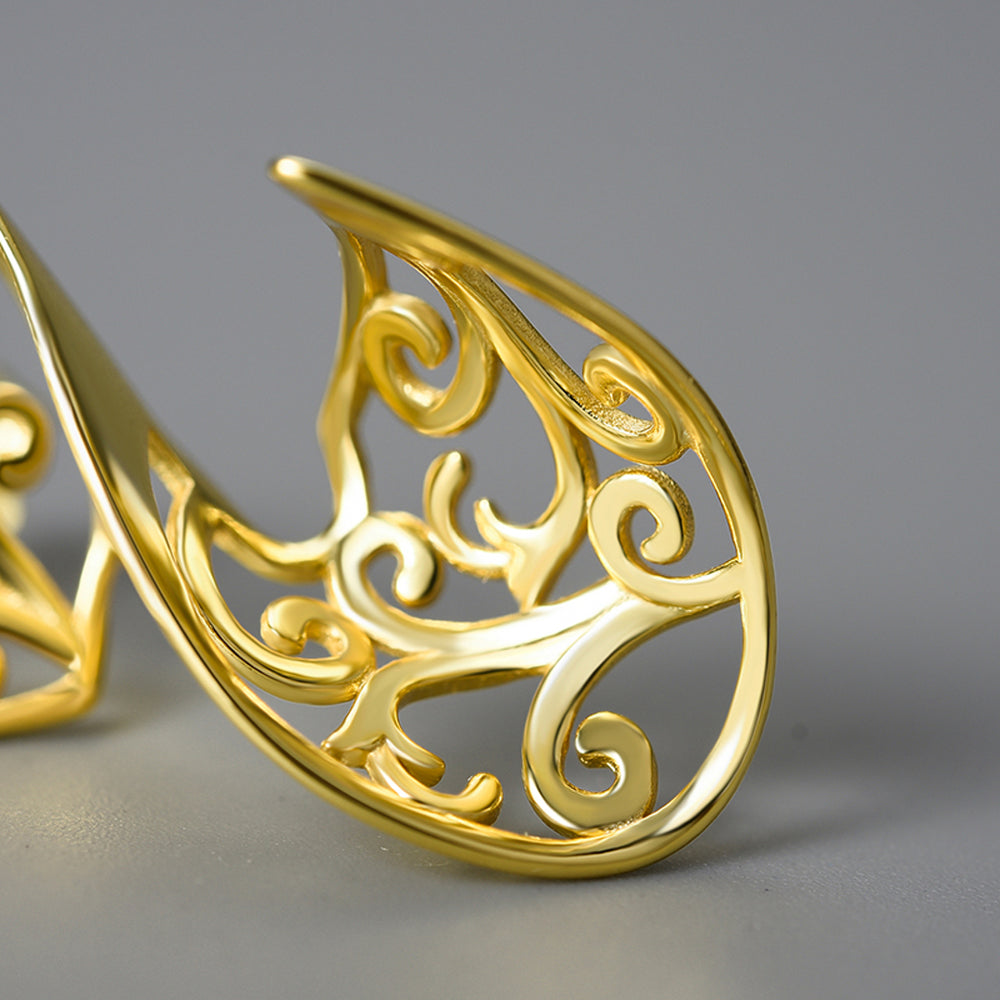 
                  
                    Spiral-Earrings-With-Acanthus-Leaf_6
                  
                