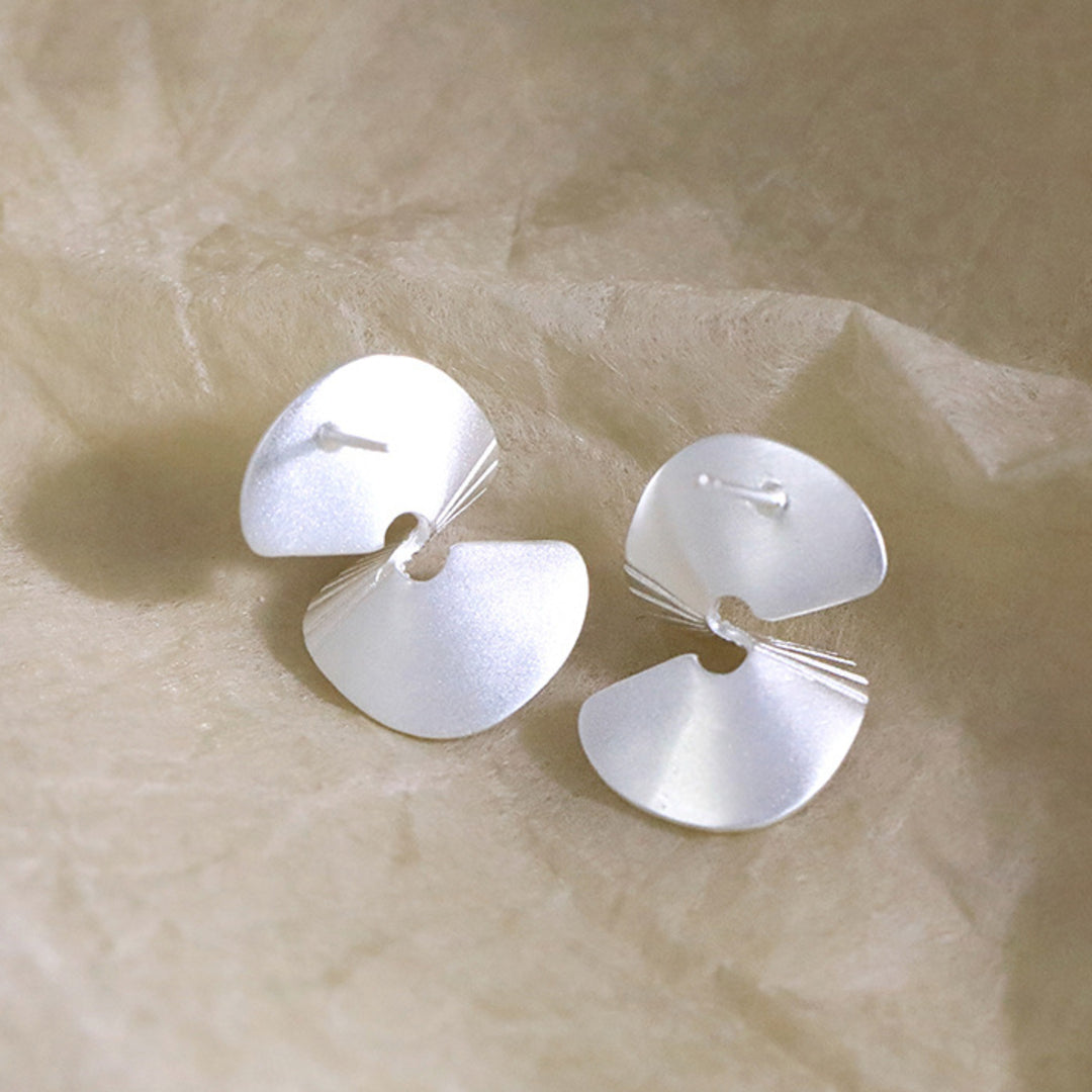 Spiral-Earrings-With-Folding-Pattern-By-Yonandole_5