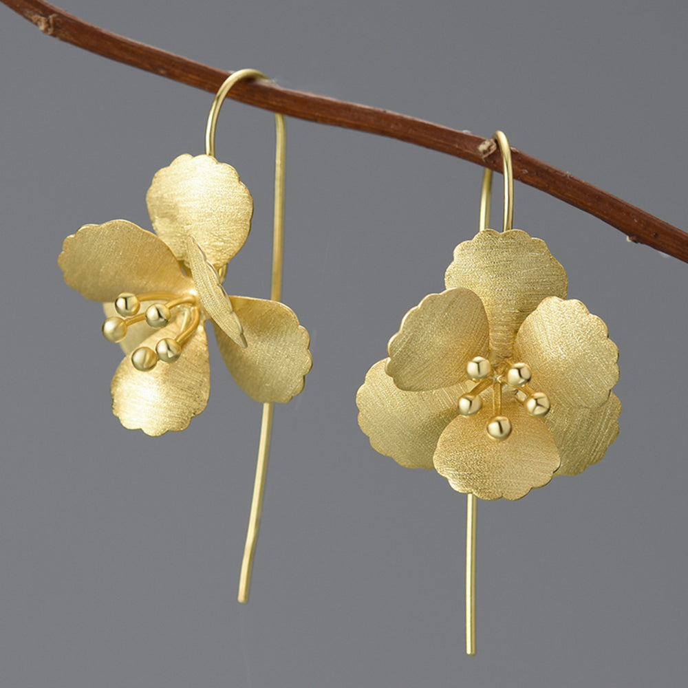 
                  
                    Splendid-Flower-Earrings-By-Yonandole_8a
                  
                