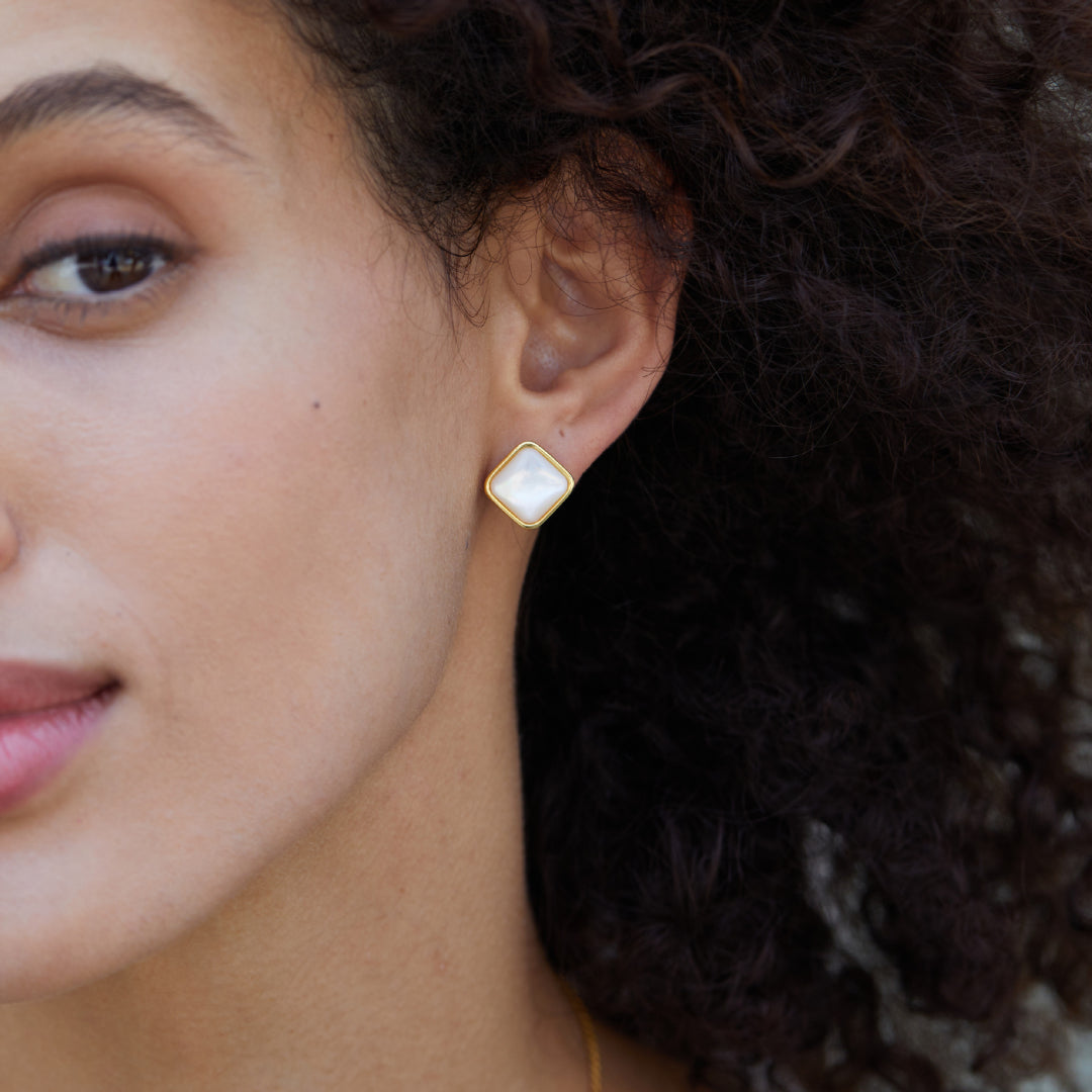 Square-Earrings-With-Mother-Of-Pearl-By-Yonandole_8