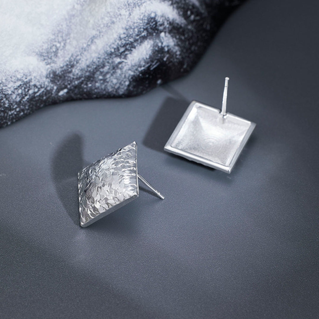 Square-Stud-Earrings-With-Plate-Pattern-Frosted-Look-By-Yonandole_3