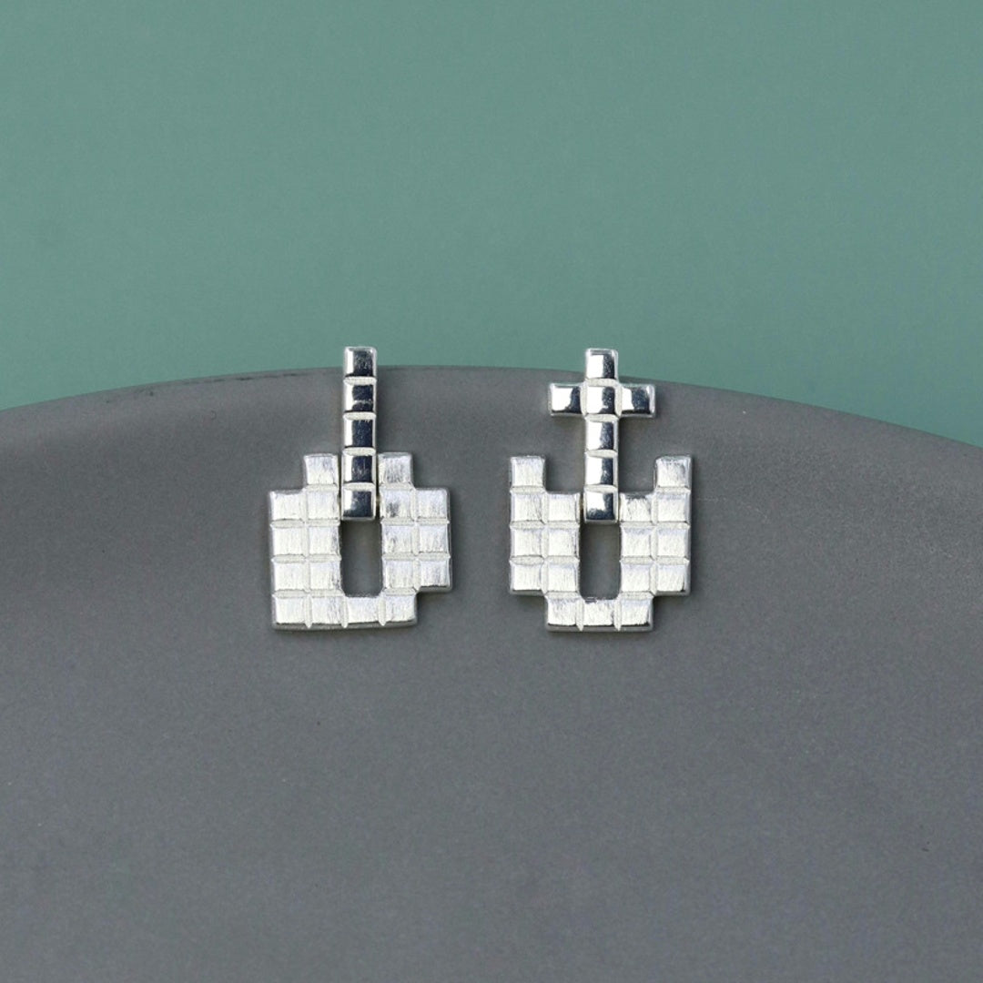 Stud-Earrings-Tetris-Style-By-Yonandole_6