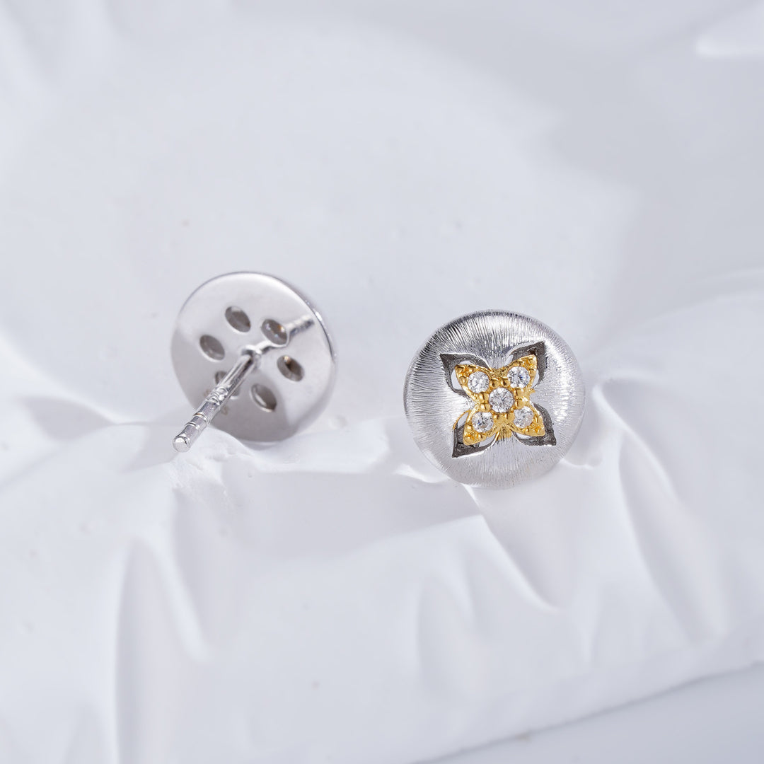 Stud-Earrings-With-A-Two-Tone-Flower-Motif-By-Yonandole_10