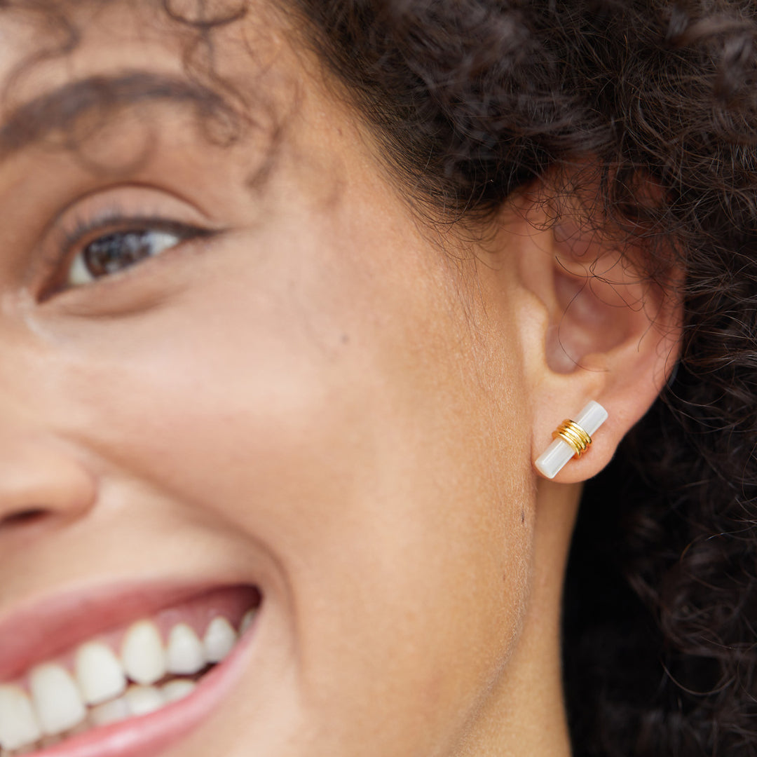 Stud-Earrings-With-Agate-Or-Shell-Cylinder-By-Yonandole_14