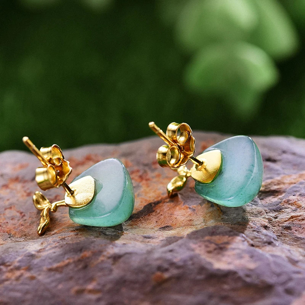 
                      
                        Stud-Earrings-With-Aventurine-Appel-By-Yonandole_2
                      
                    