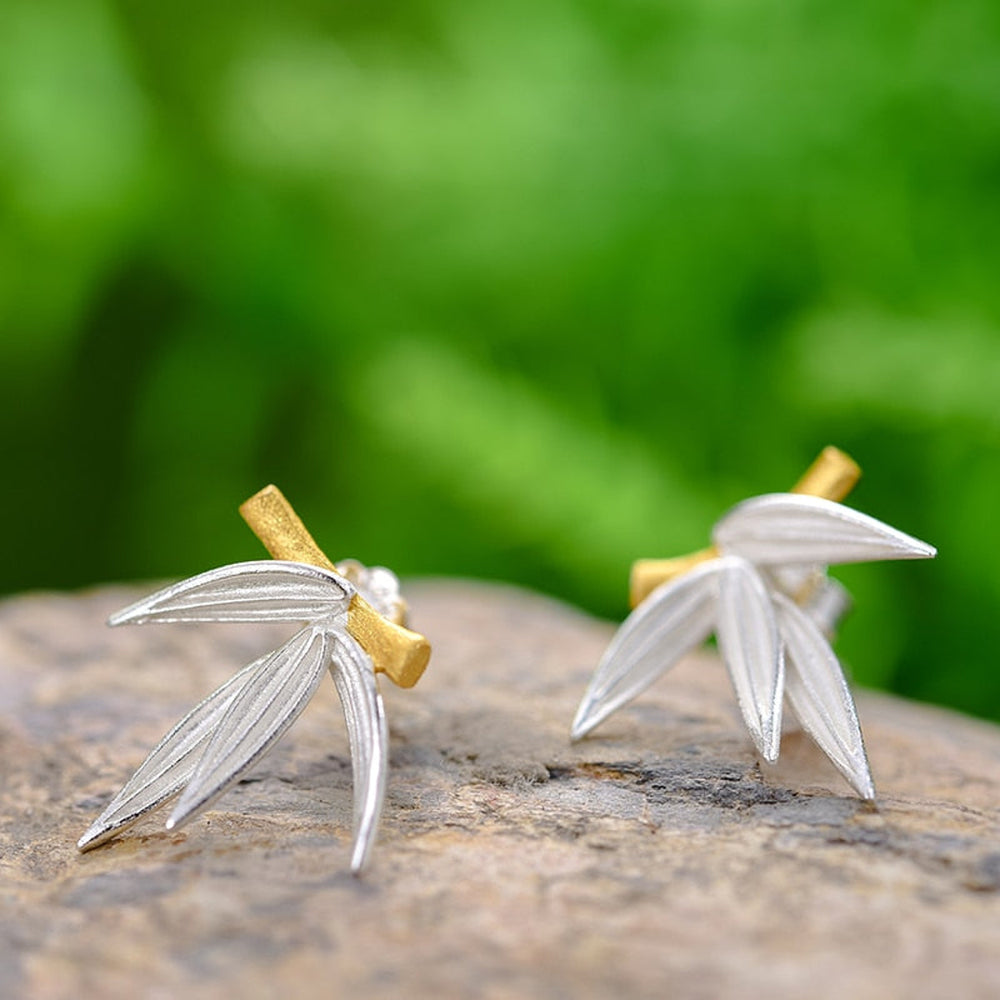 
                      
                        Stud-Earrings-With-Bamboo-Leaves-By-Yonandole_5
                      
                    