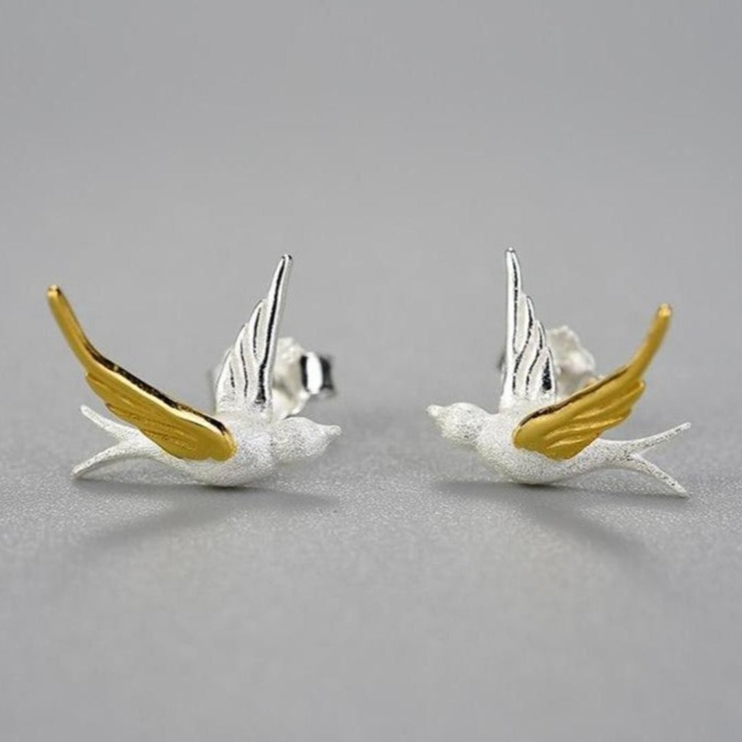 Jewellerybox 925 Sterling Silver Swift Bird Stud Earrings – Swallow Design, No Stone, Polished