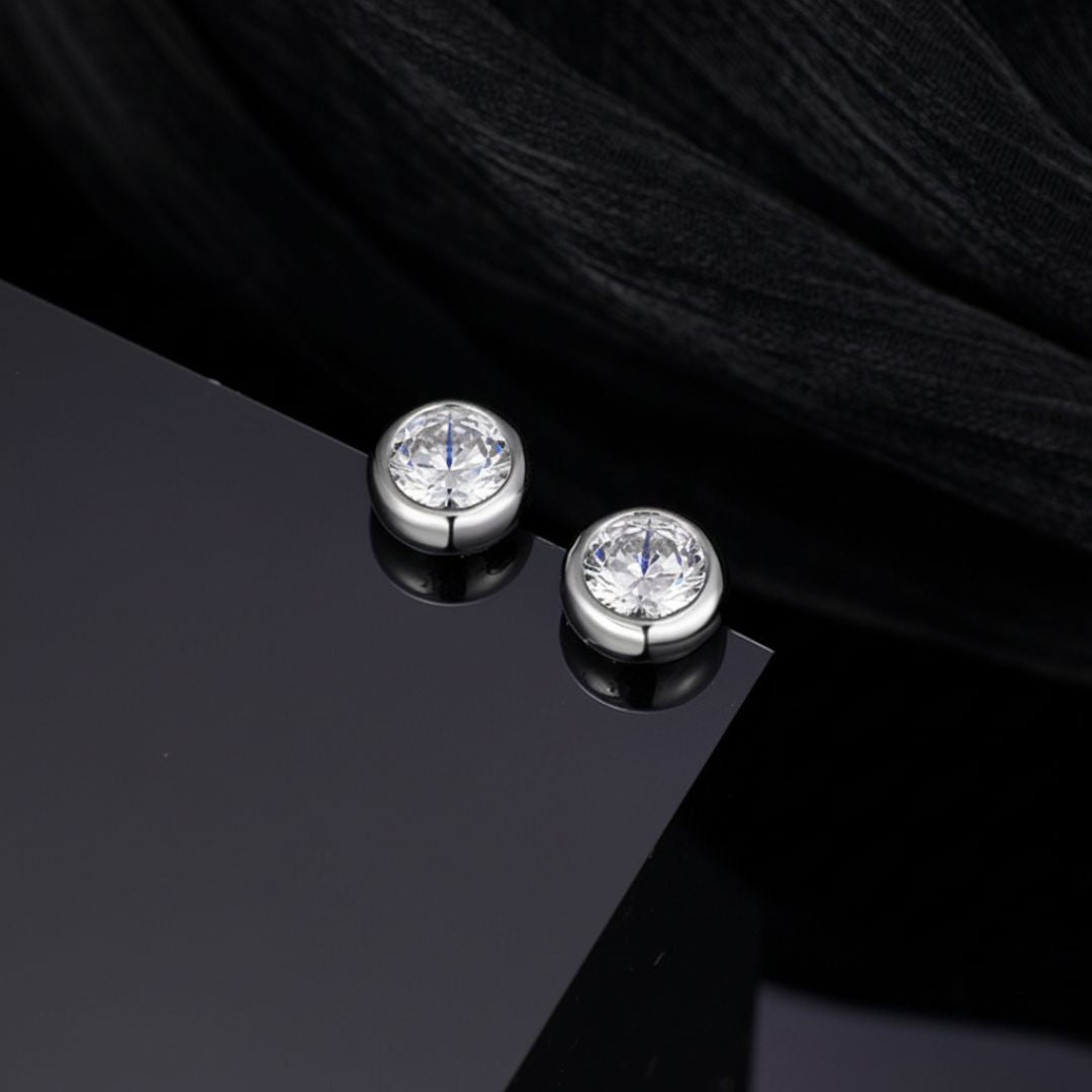 Stud-Earrings-With-Small-Round-Zirconia-Inlay-By-Yonandole_3