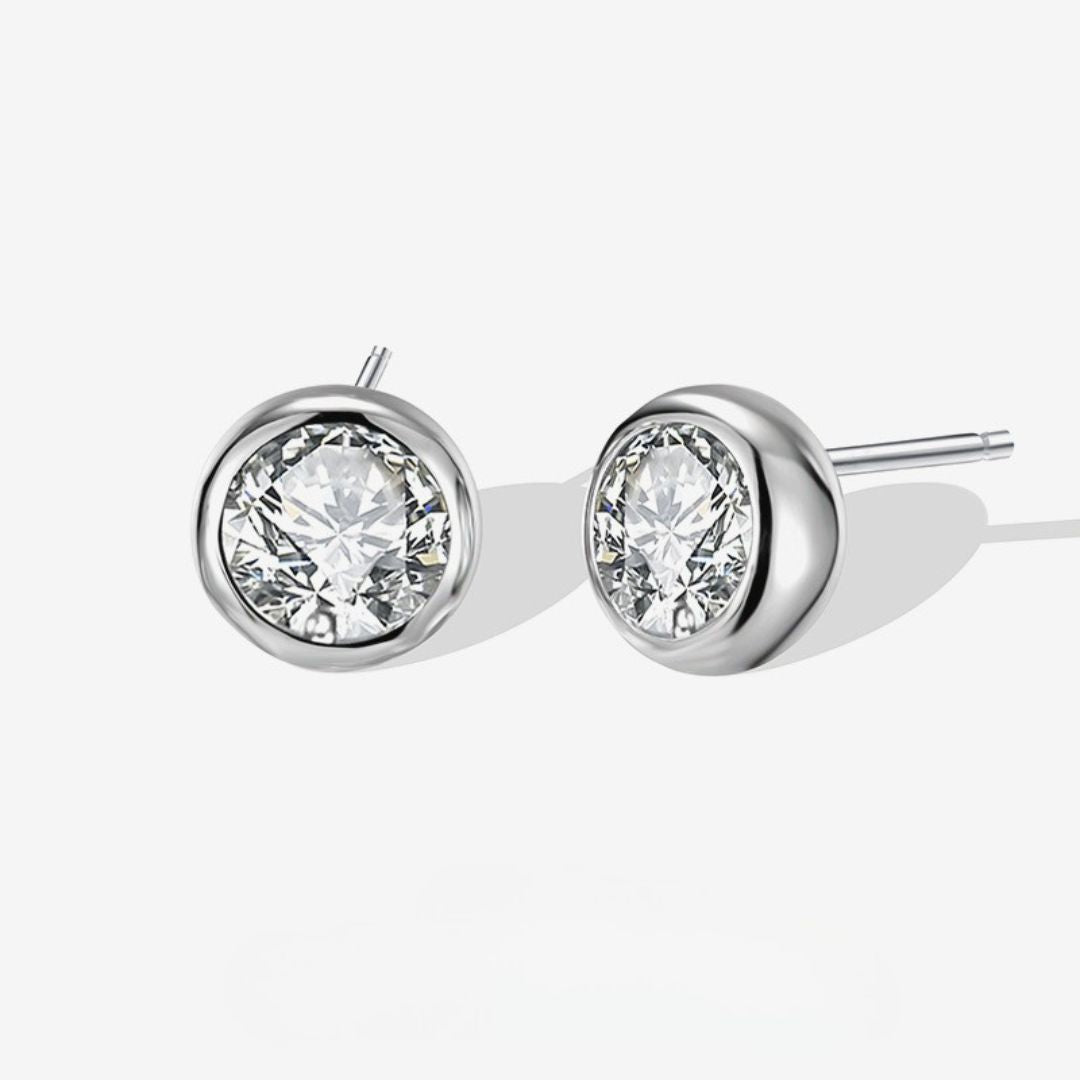 Stud-Earrings-With-Small-Round-Zirconia-Inlay-By-Yonandole_8