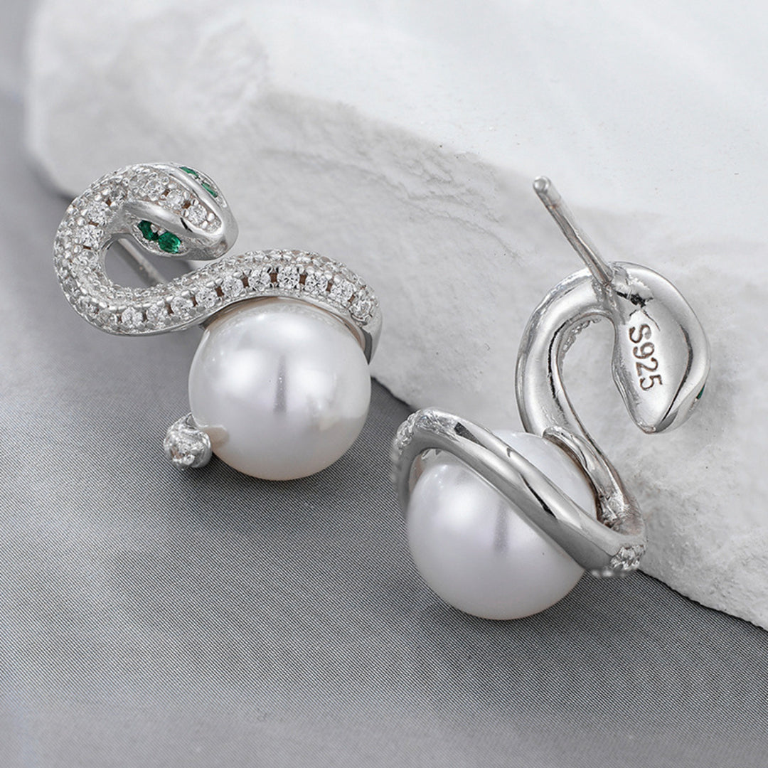 Stud-Earrings-With-Snake-And-Shell-Pearl-By-Yonandole_1