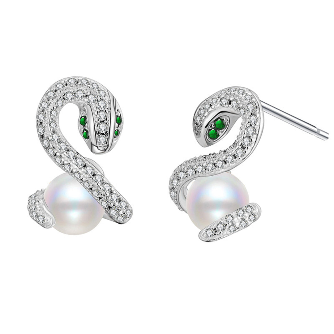 Stud-Earrings-With-Snake-And-Shell-Pearl-By-Yonandole_4
