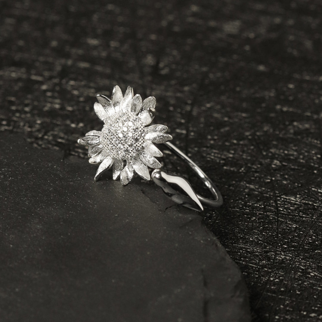 Sunflower-Ring-With-Zirconia-And-Bird-By-Yonandole_6