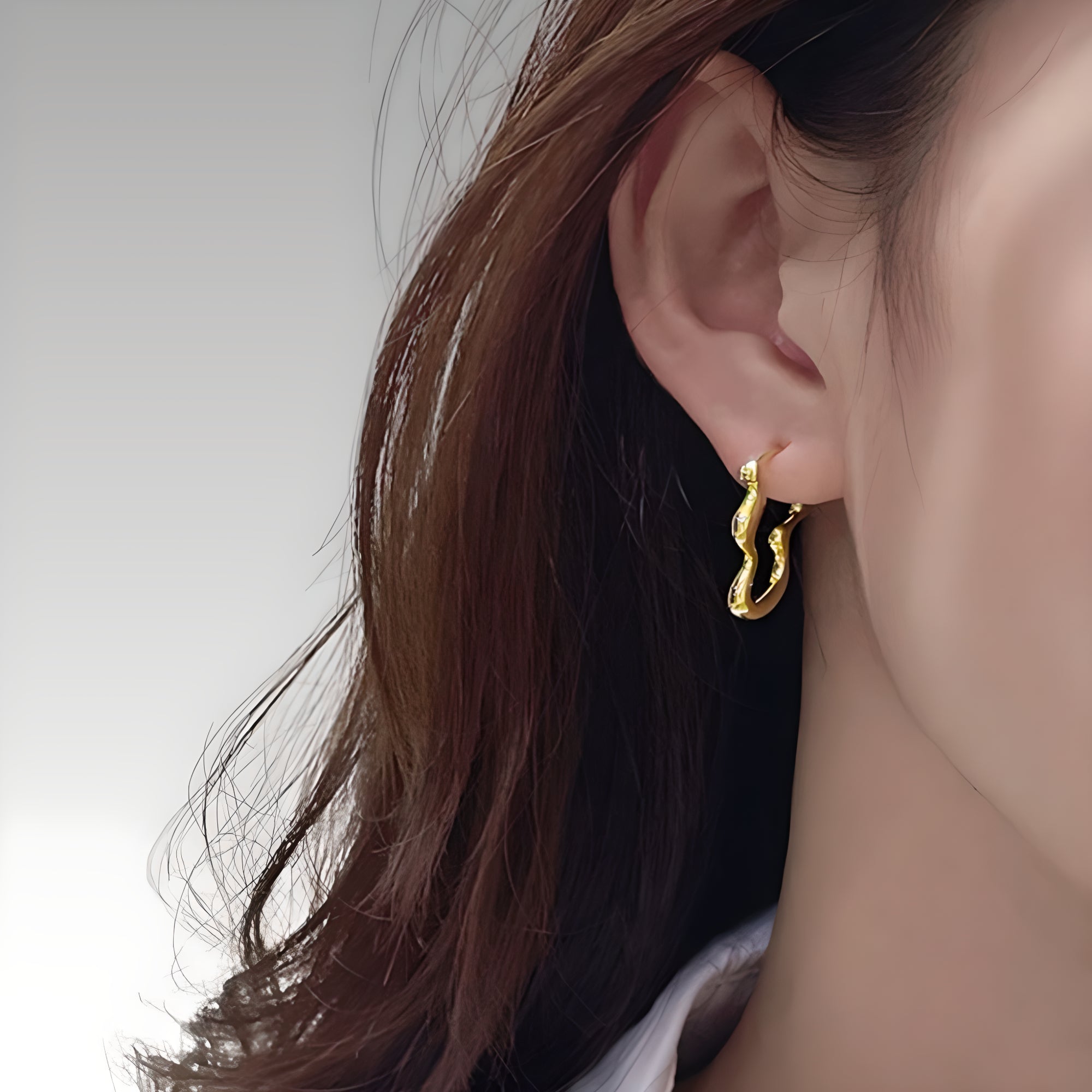 Trendy-Wavy-Hoops-By-Yonandole_2