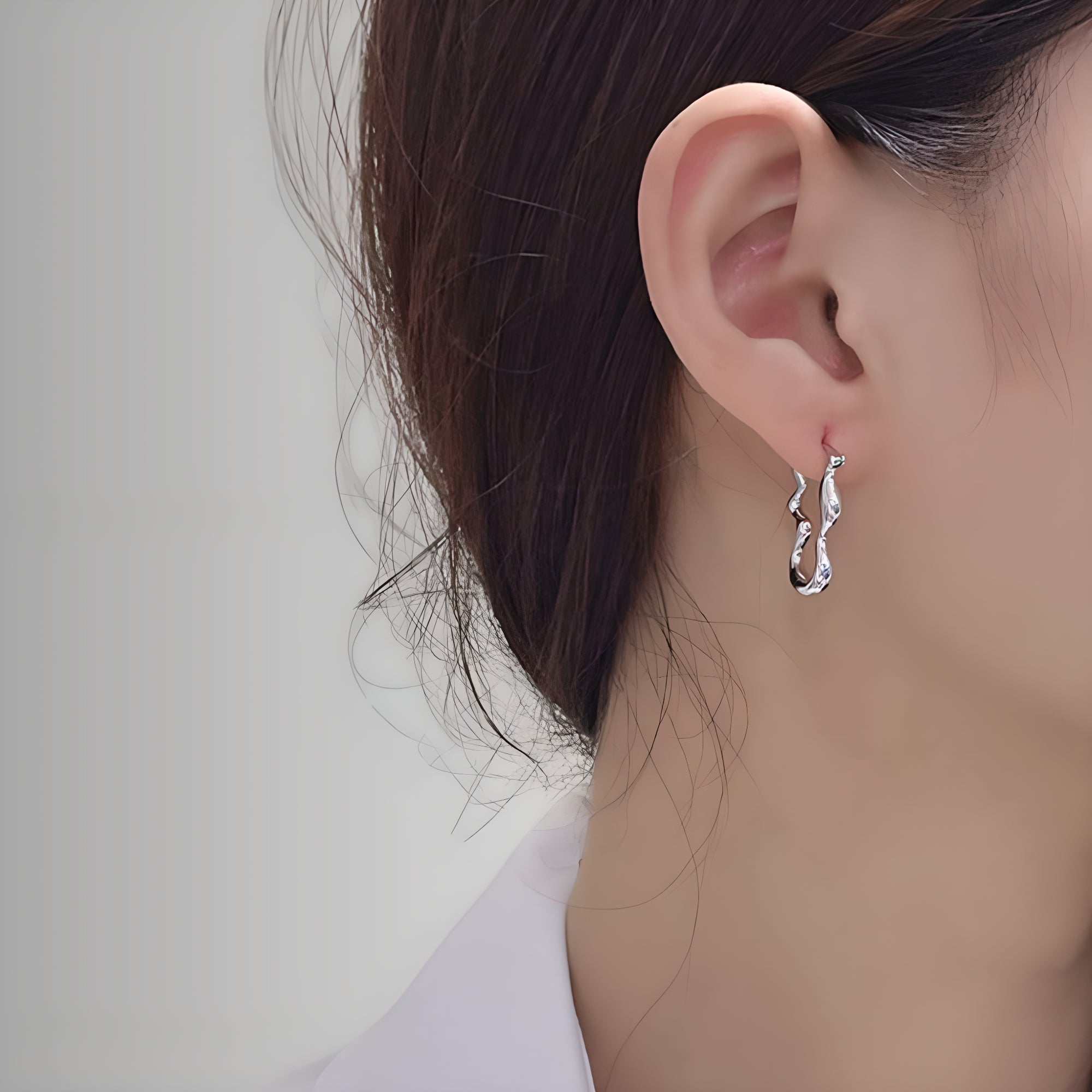 Trendy-Wavy-Hoops-By-Yonandole_4